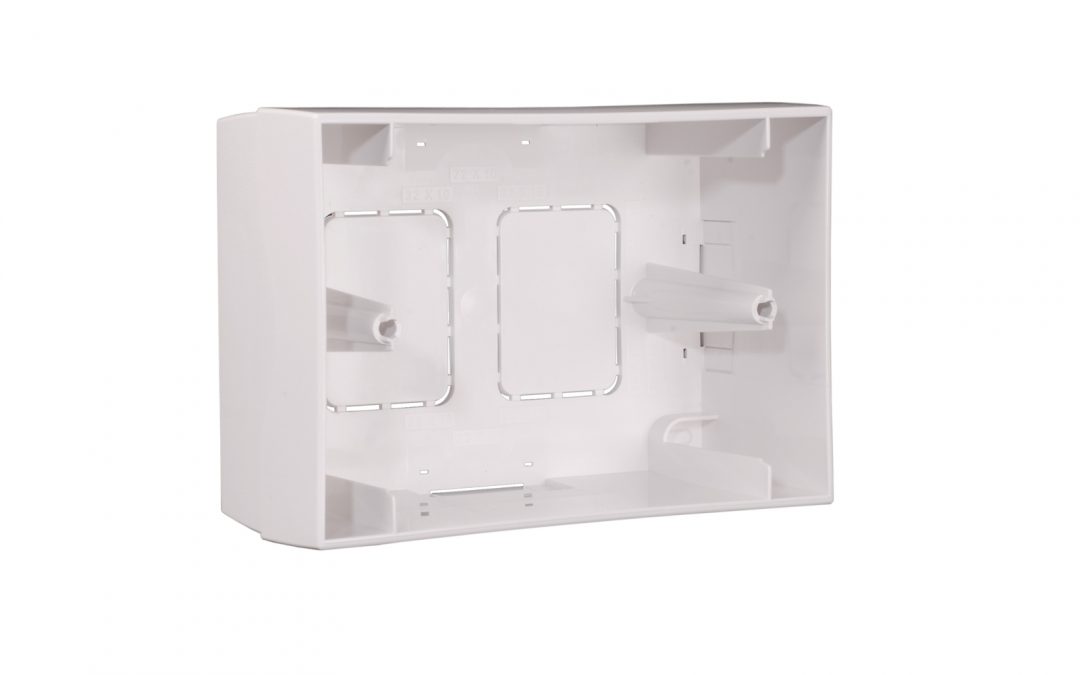 Obudowa instalacyjna natylkowa Biamp z ABS do sterowników PM1122RL; BIAŁA